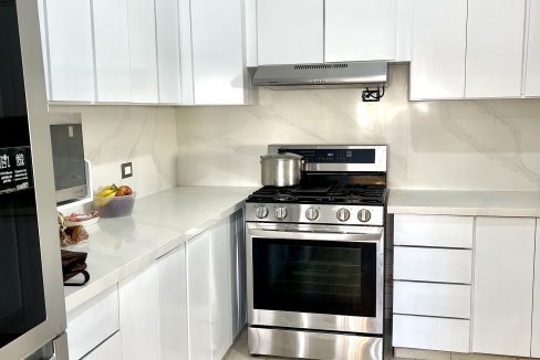 85C49928-7D01-402A-84E8-BDC023803701