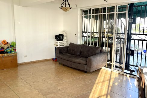 F639F34B-364B-4503-8231-A2AF19BAA554