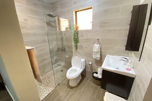 5A6048BE-5EAC-433E-84FD-3E3D17698FFE