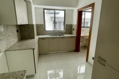 35fc2978-23de-4fd6-9ffa-596b496844f4