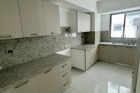 e46b9131-93f1-4c46-9c15-cf22d3800ff6