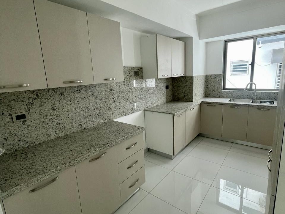 e46b9131-93f1-4c46-9c15-cf22d3800ff6